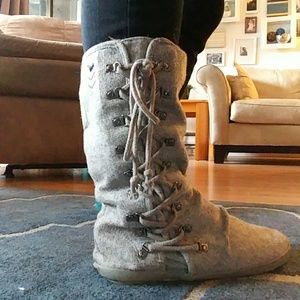Roxy lace up grey boots